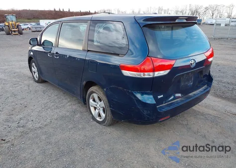 2011 Toyota Sienna from USA, damaged, VIN 5TDKA3DC6BS001746